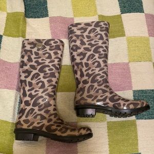 Ugg cheetah rain boots